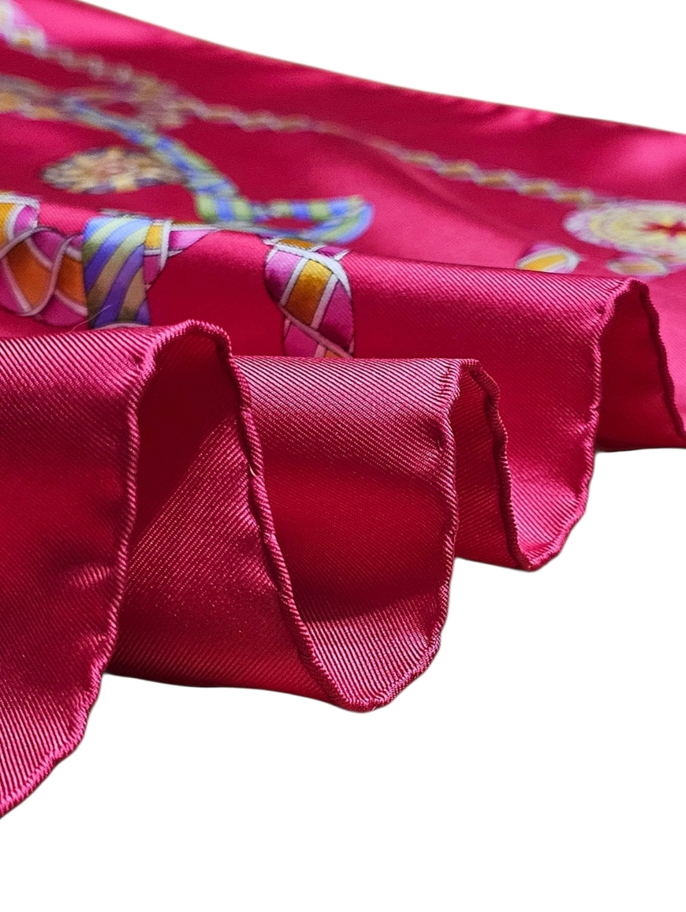 GUCCI SCARF - Picture 6 of 16